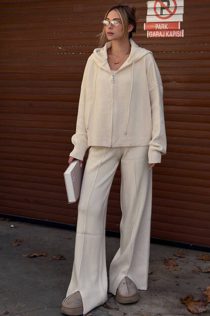 Bej Çimalı Kapüşonlu Hırka-Pantolon Oversize Kadın Triko Alt Üst Takım - SWİST
