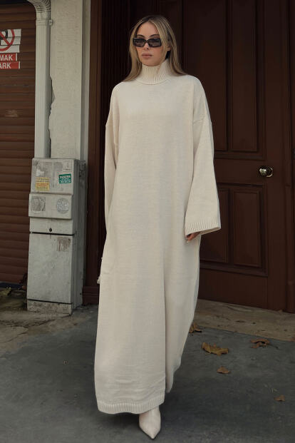 Bej Daly Yarım Balıkçı Oversize Kadın Triko Midi Elbise - SWİST