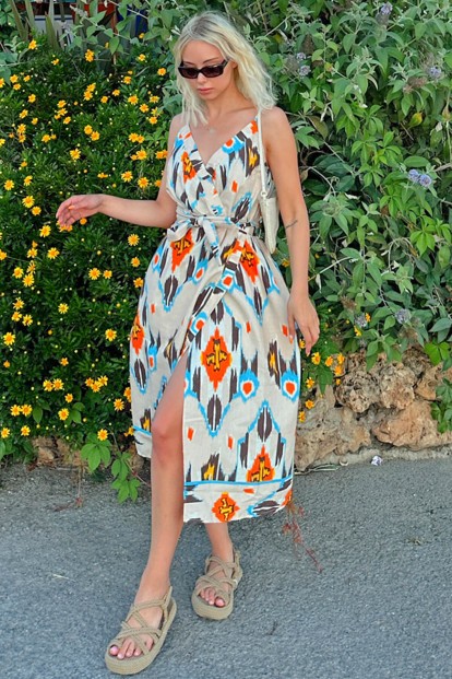 Bej İp Askılı Kruvaze Bağlamalı Kilim Desen Kadın Midi Elbise - SWİST