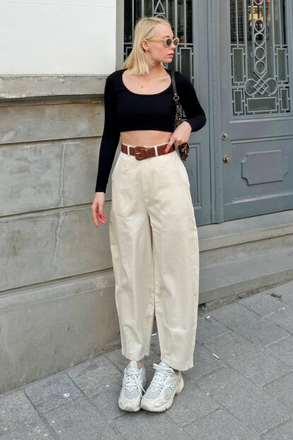 Bej Lizz Kemerli Şalvar Kesim Kadın Pantolon - SWİST