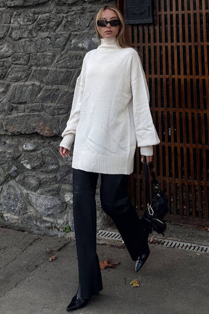 Bej Manşet Detaylı Yarım Balıkçı Kadın Triko Kazak - SWİST