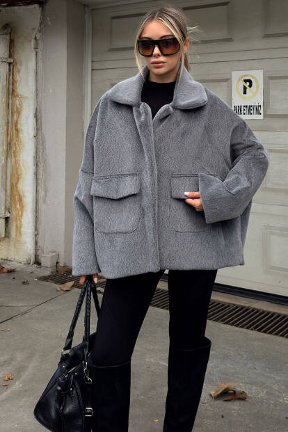 Füme Çift Kapak Cepli Çıt Çıt Kapama Tay Tüyü Oversize Kadın Mont - SWİST