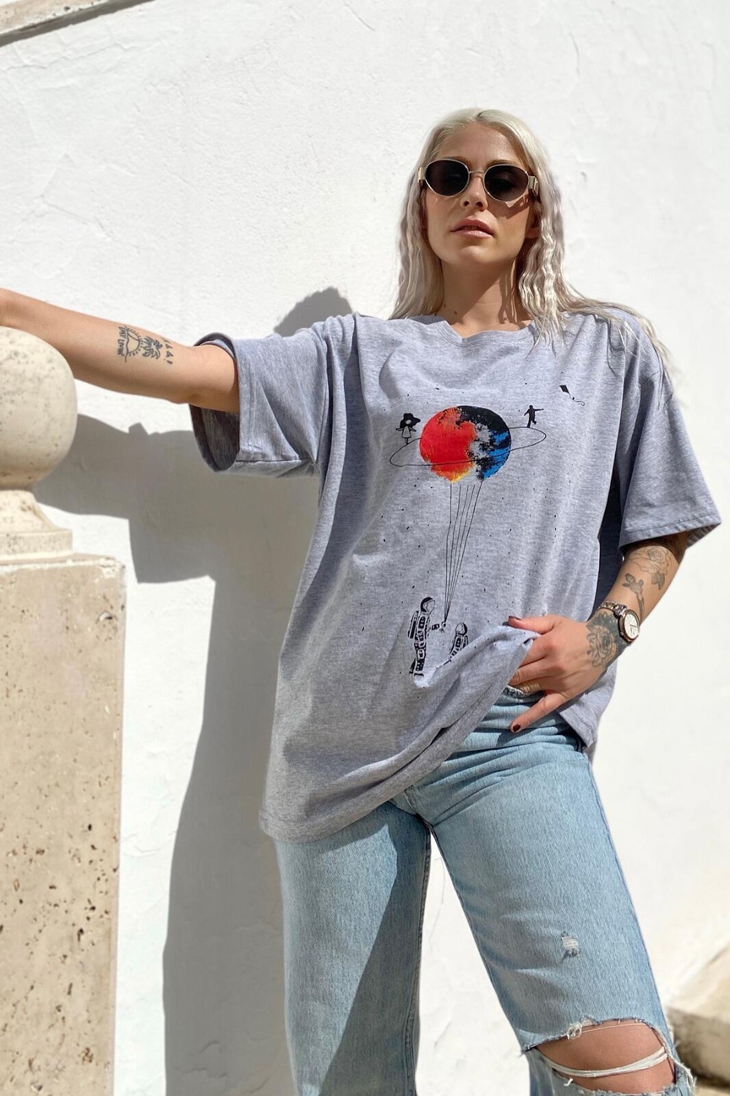 T shirt saturn online