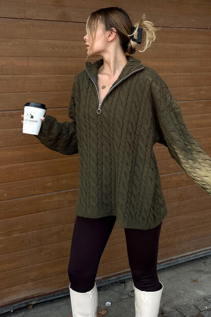 Haki Fermuarlı Dik Yaka Kalın Saç Örgü Oversize Kadın Triko Kazak - SWİST