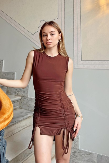 Kahverengi Çift Büzgülü Sıfır Kol Kadın Mini Elbise - 2