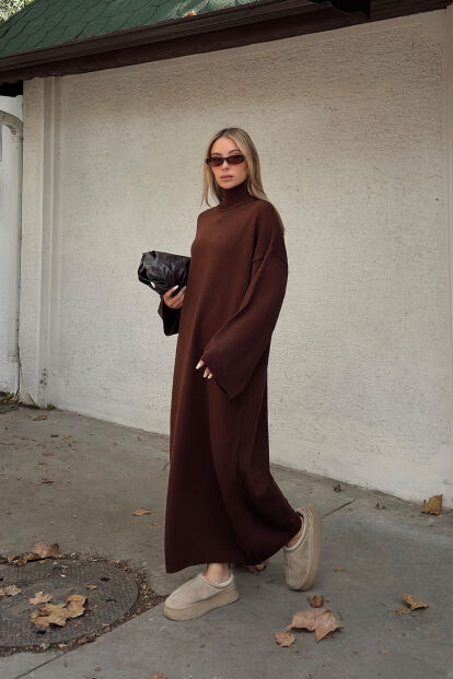 Kahverengi Daly Yarım Balıkçı Oversize Kadın Triko Midi Elbise - SWİST (1)