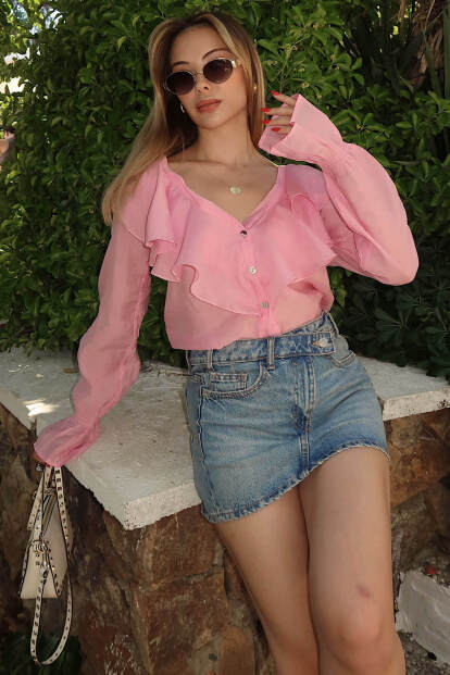 Pembe Fırfır Detay V Yaka Kolları Büzgü Kadın Gömlek - SWİST