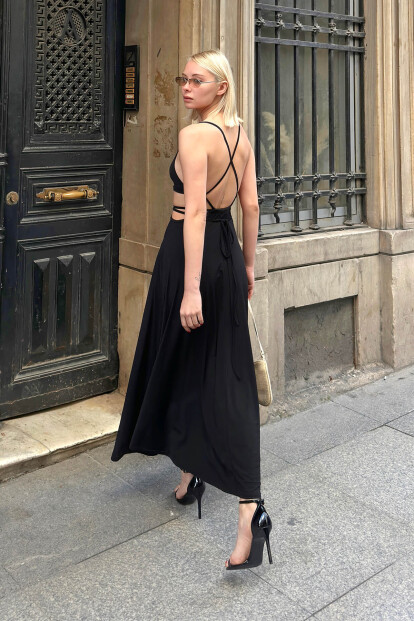Siyah Çan Etek Çapraz Sırt Dekolteli Kadın Midi Elbise - 2