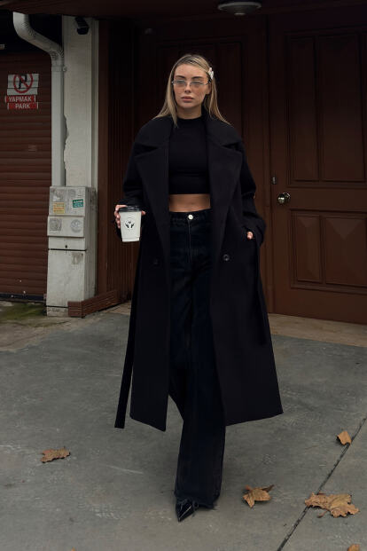 Siyah Kruvaze Kol Manşetli Kuşaklı Astarlı Uzun Kadın Midi Kaşe Kaban - SWİST (1)